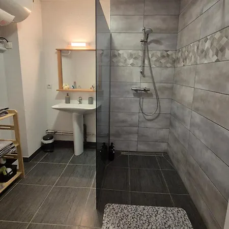 Appartement T2, *
